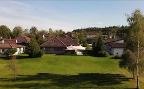 Obora 824